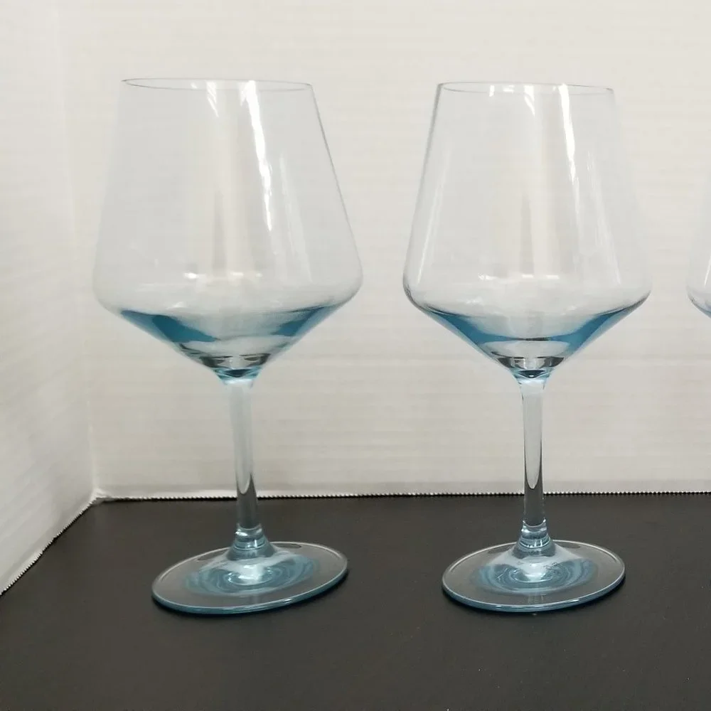 Nicole Miller Set of 4 Outdoor Blue/Teal Wine Glasses 16 oz. IOB - Picture 2 of 10